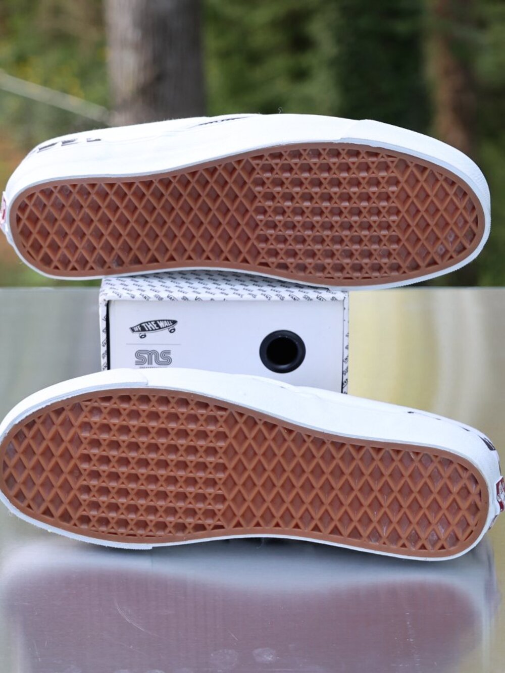 Vans Sneakersnstuff x OG Classic Slip On LX Stockholm 2015 - Picture 14 of 14
